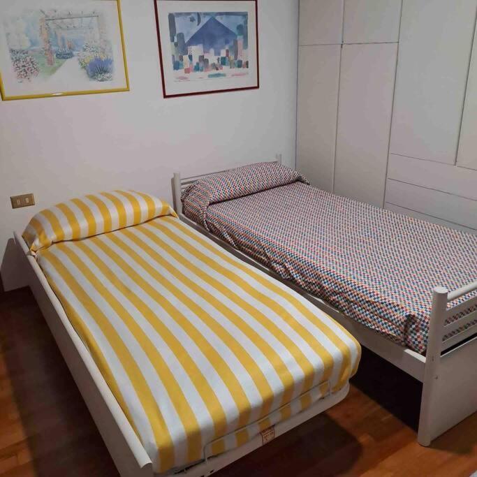 A Casa Di Gianni Apartment Gallarate Bagian luar foto